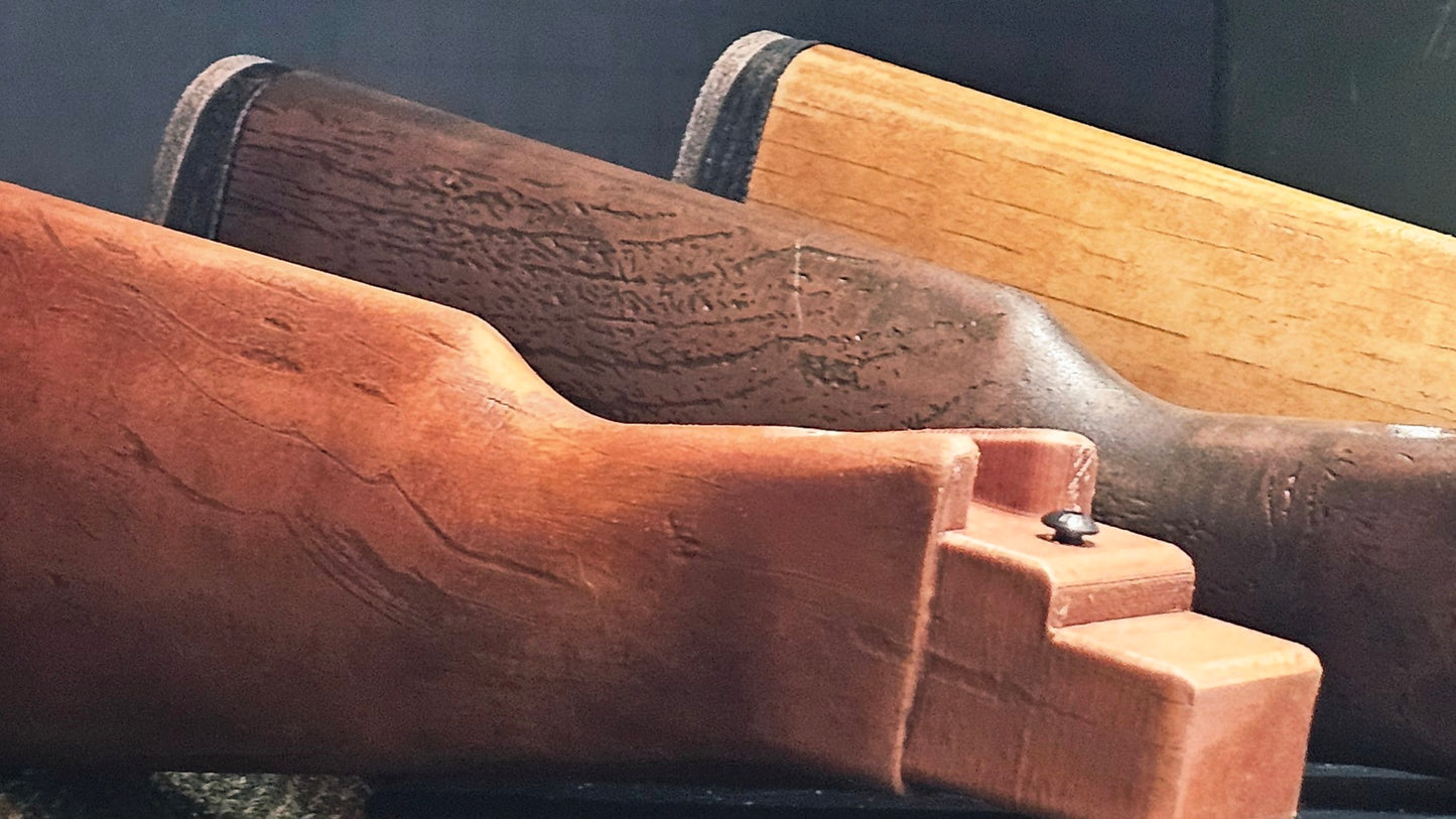 Răscoala AKM Stock